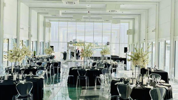 Hogyan válassz tökéletes esküvői cateringet? – Teljes szervezési útmutató Nektek!